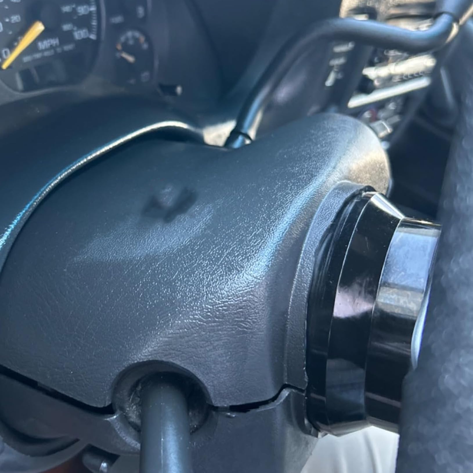 Trucktok satin-finish hub with 5/6 bolt pattern for versatile compatibility.