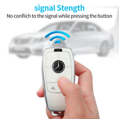 Tukellen Mercedes-Benz key fob cover in use shows an easy fit.