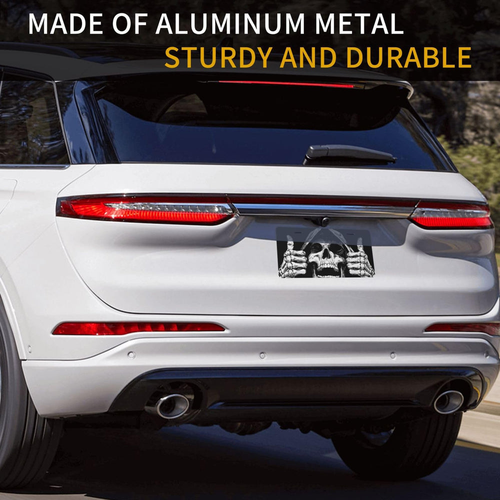 Twistmyst weatherproof license plate cover withstands temperature shifts and rain.