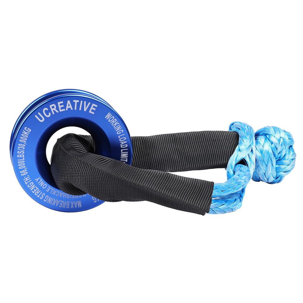Ucreative blue soft shackle made from UHMWPE fiber for safe towing.