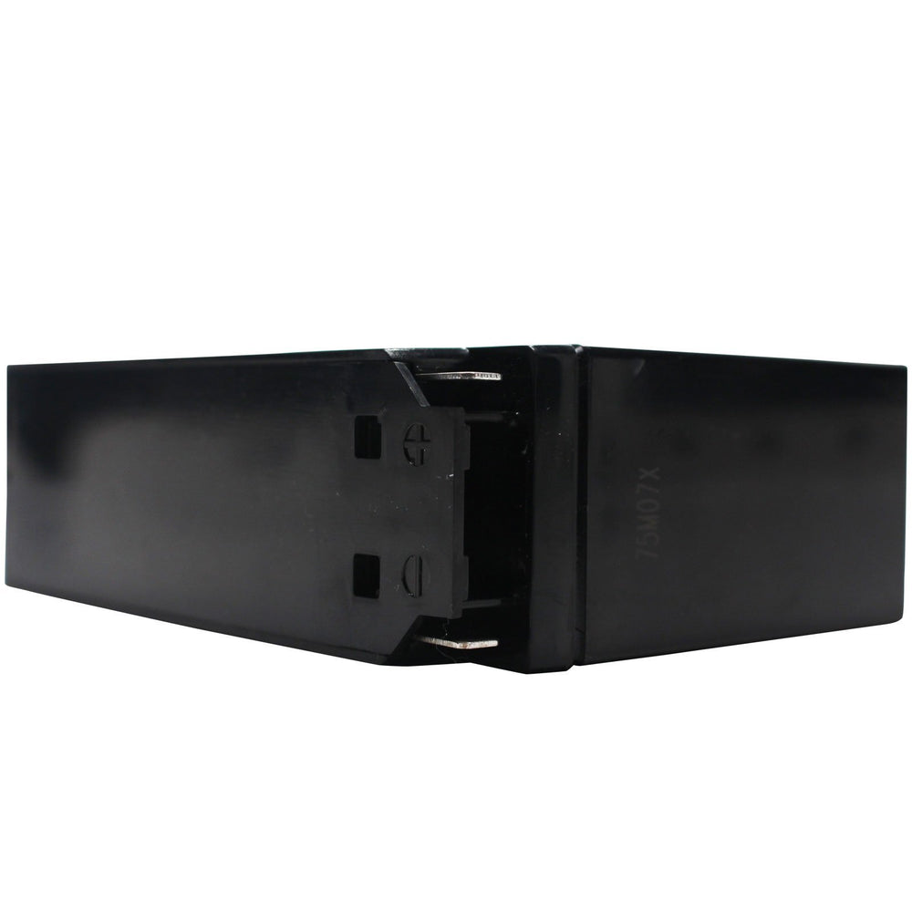 Yamaha TTR110E mounts securely with UpStart UB-YT4B-BS for stable power.