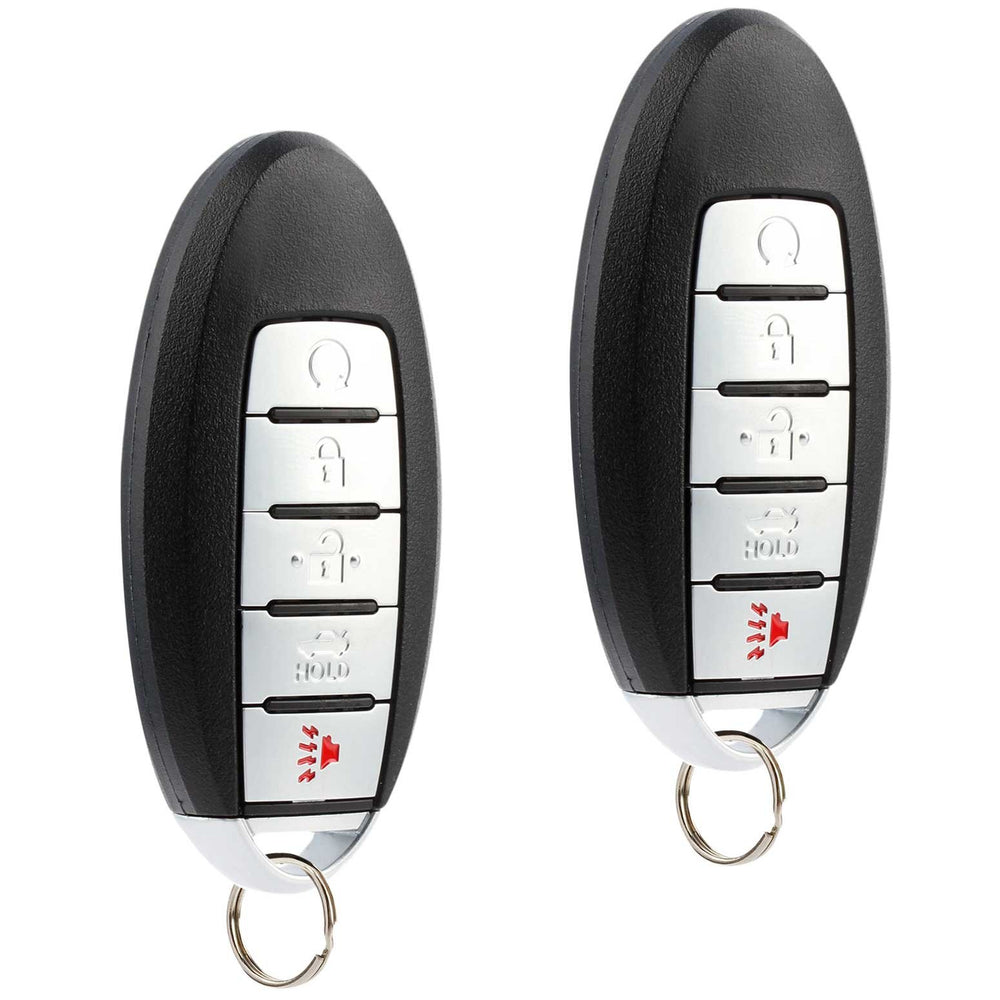 USARemote key fob close-up for Nissan Altima, reliable keyless entry on the road.