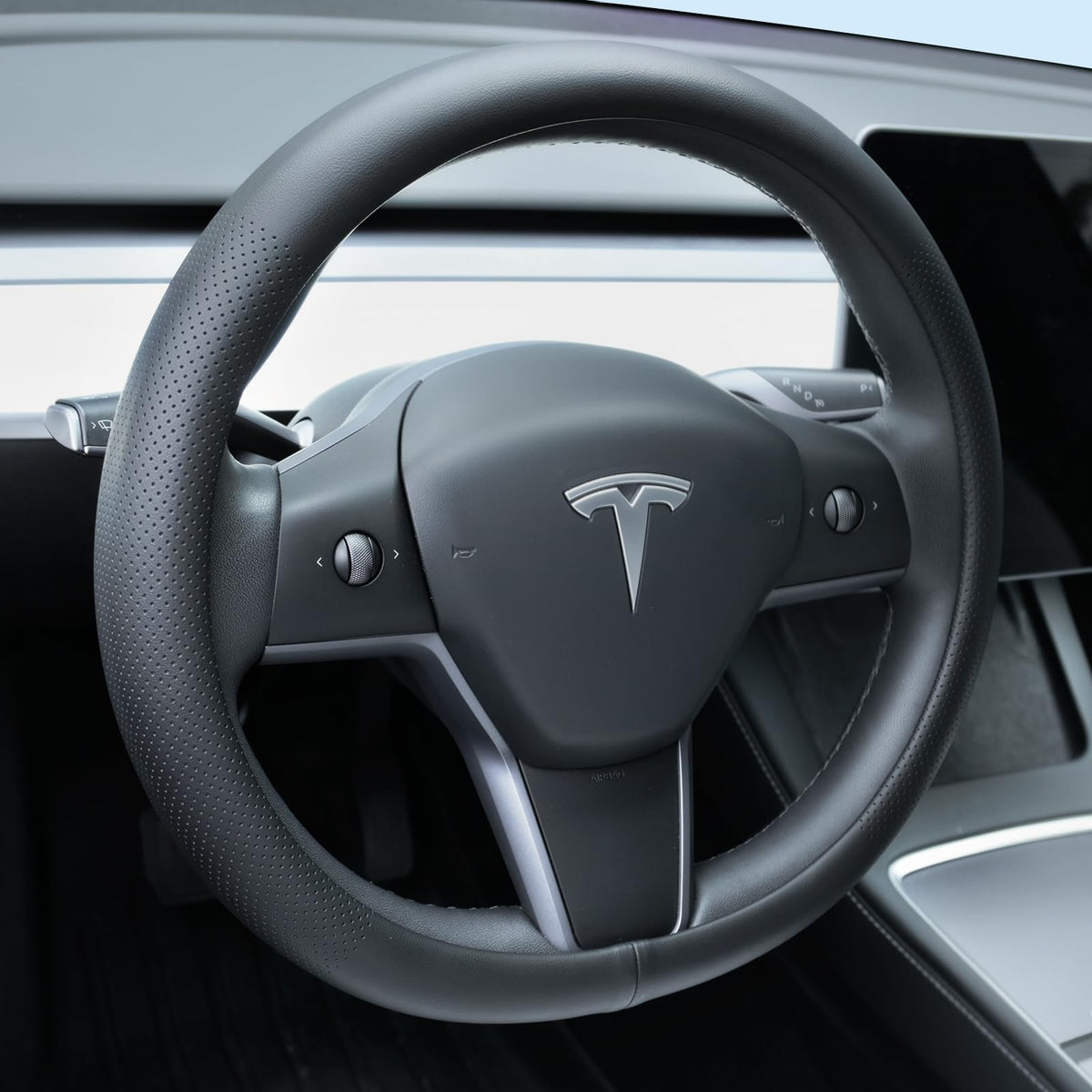 Uxcer Nappa leather steering wheel cover fits Tesla Model 3/Y perfectly.