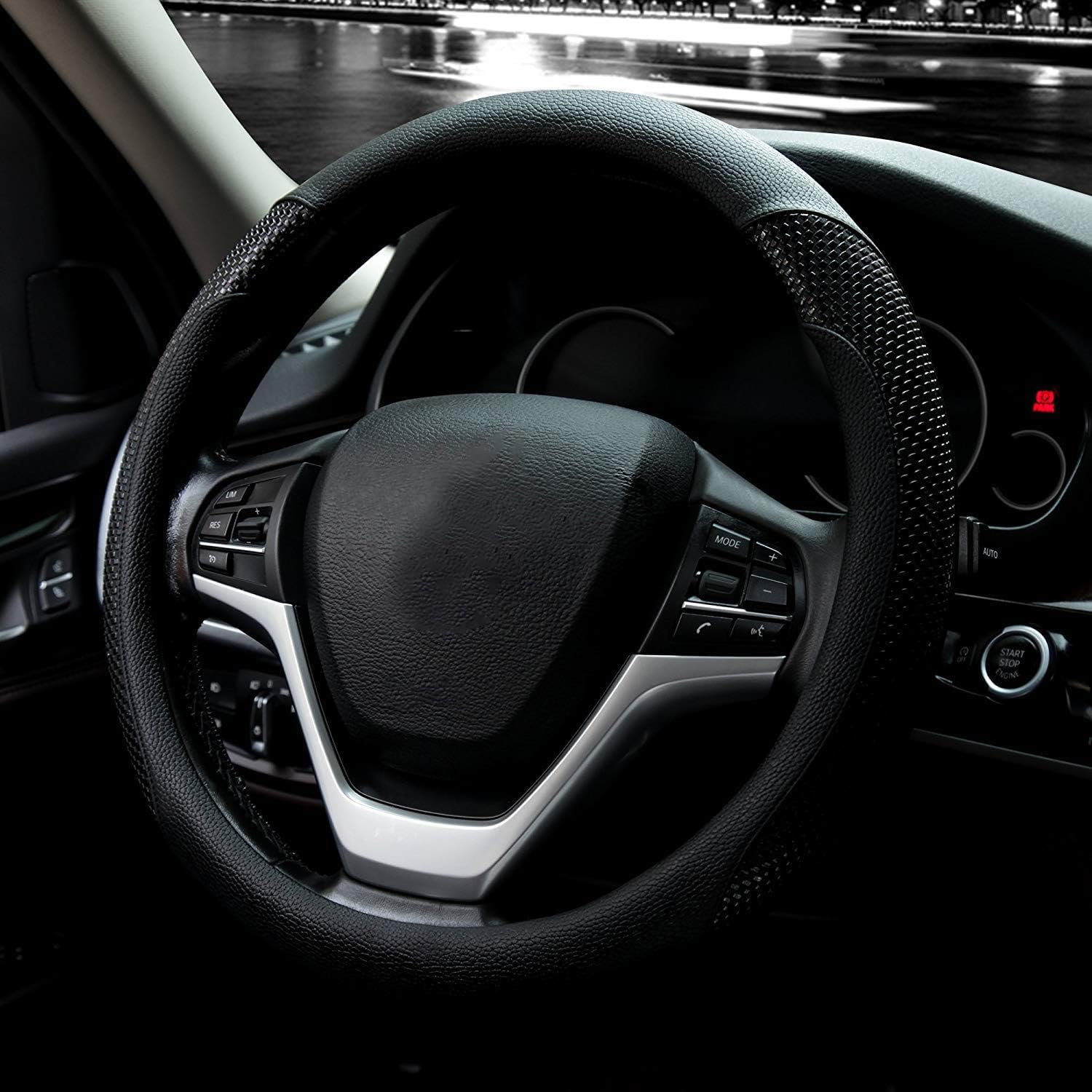 Valleycomfy steering wheel cover with odour-free lining for a clean interior grip