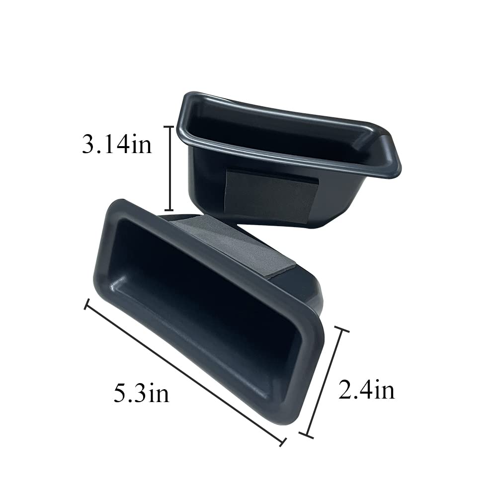 Vesul anti-slip rubber pads keep items secure while driving.
