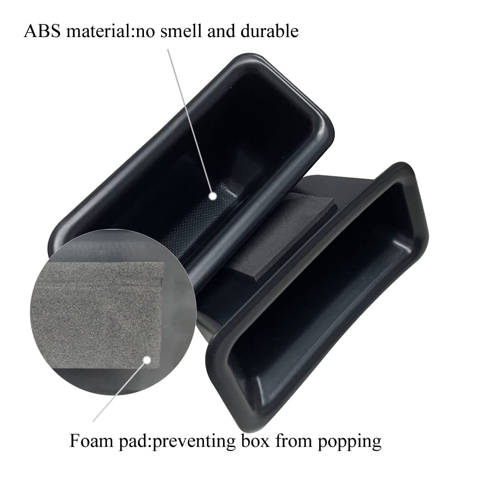 Vesul foam pads help the box hug the armrest, reducing movement.