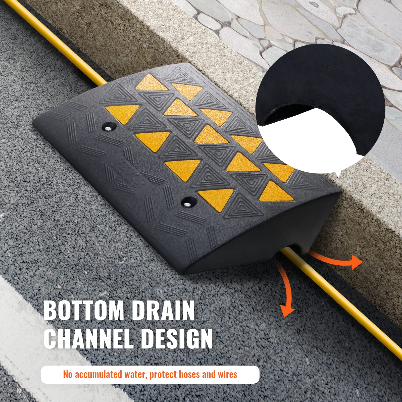 VEVOR Rubber Curb Ramp reflective strips enhance night visibility.