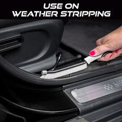 VIKING car detailing brush handle design provides soft grip and control.