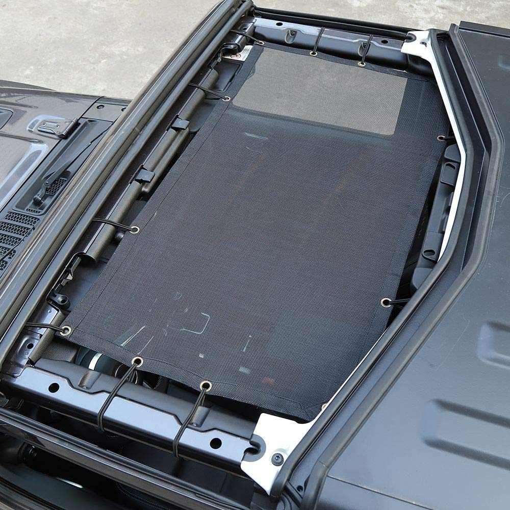 Voodonala Jeep Gladiator sunshade mesh reduces wind noise during drives.