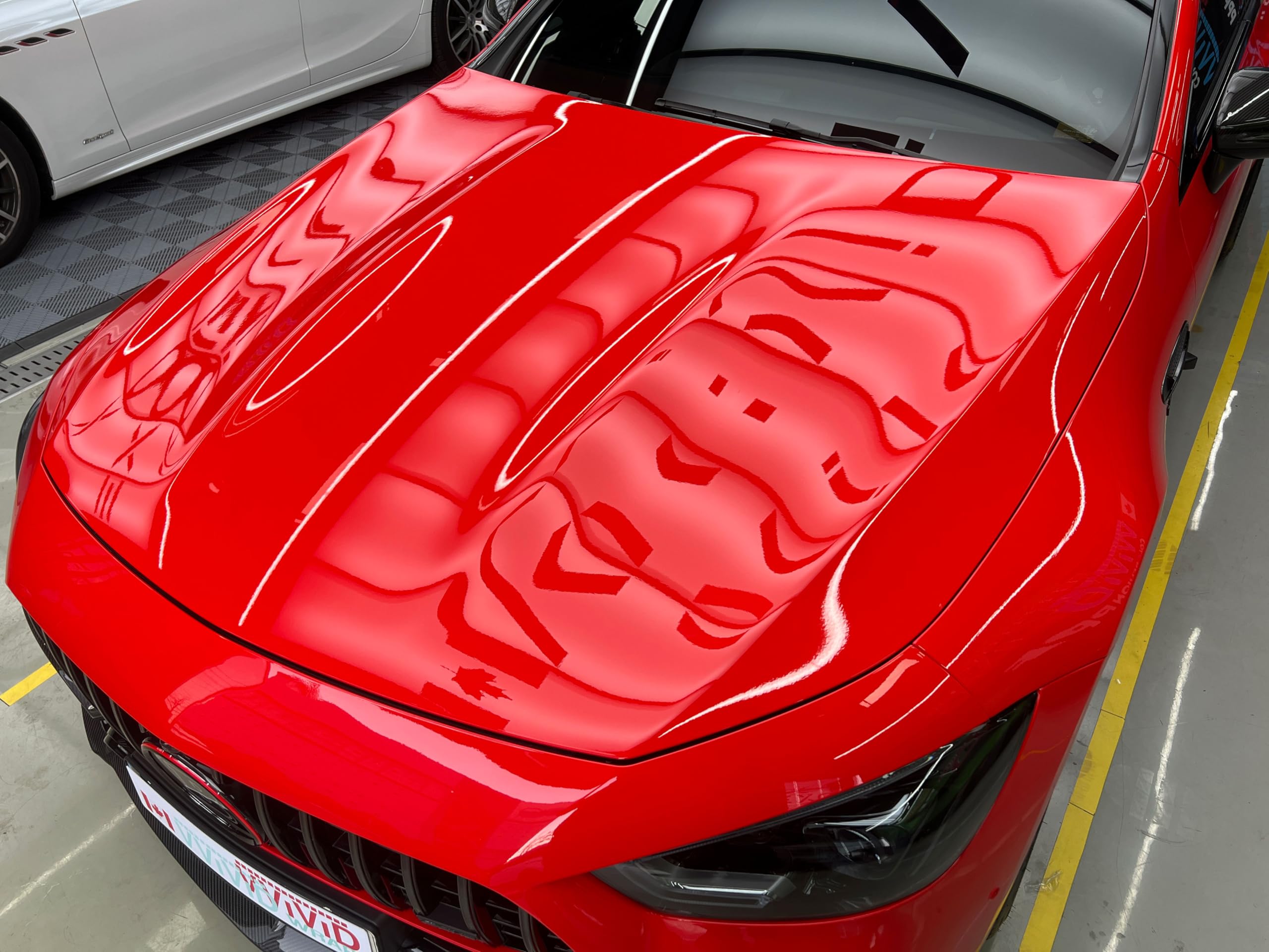 VViViD ColorFusion self-healing surface minimizes micro-scratches after heat treatment.