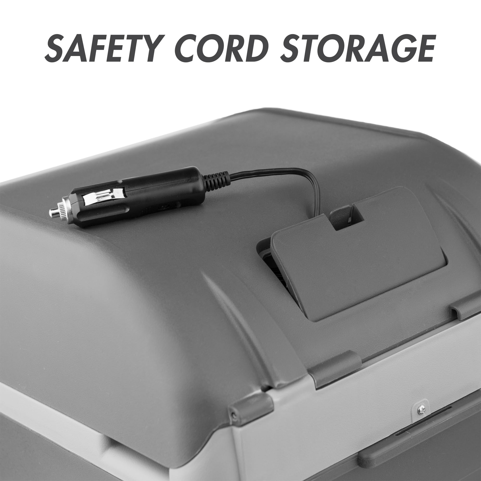 Wagan EL6214 6-foot DC cord reaches the back seat for flexibility