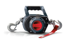 Free-spool clutch on WARN Drill Winch enables quick rigging in the field.