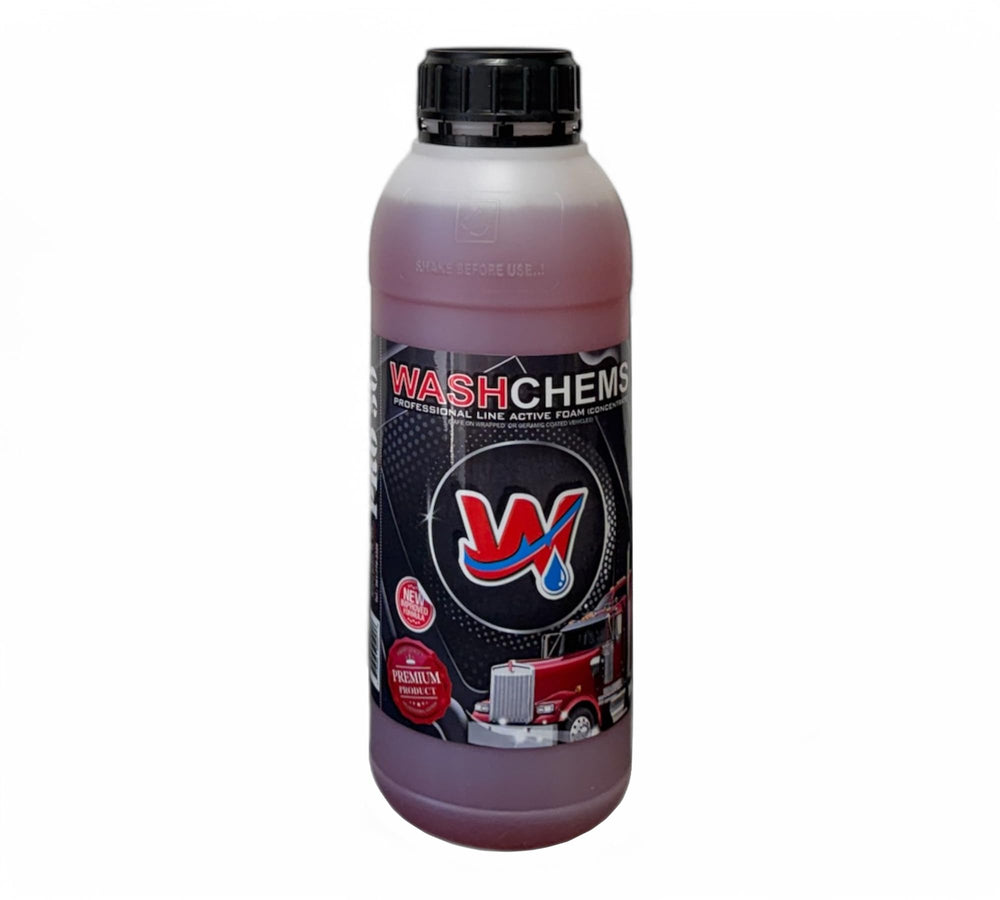 Wash Chems Pro 50 foam-application on a vehicle for strong dirt removal.