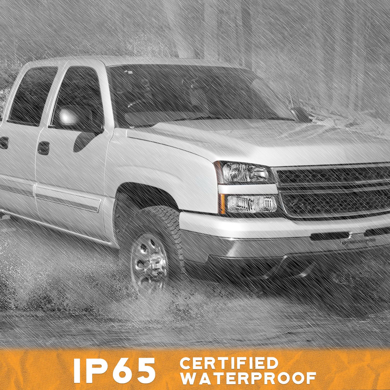 WEELMOTO Silverado amber reflector detail enhances roadside recognition