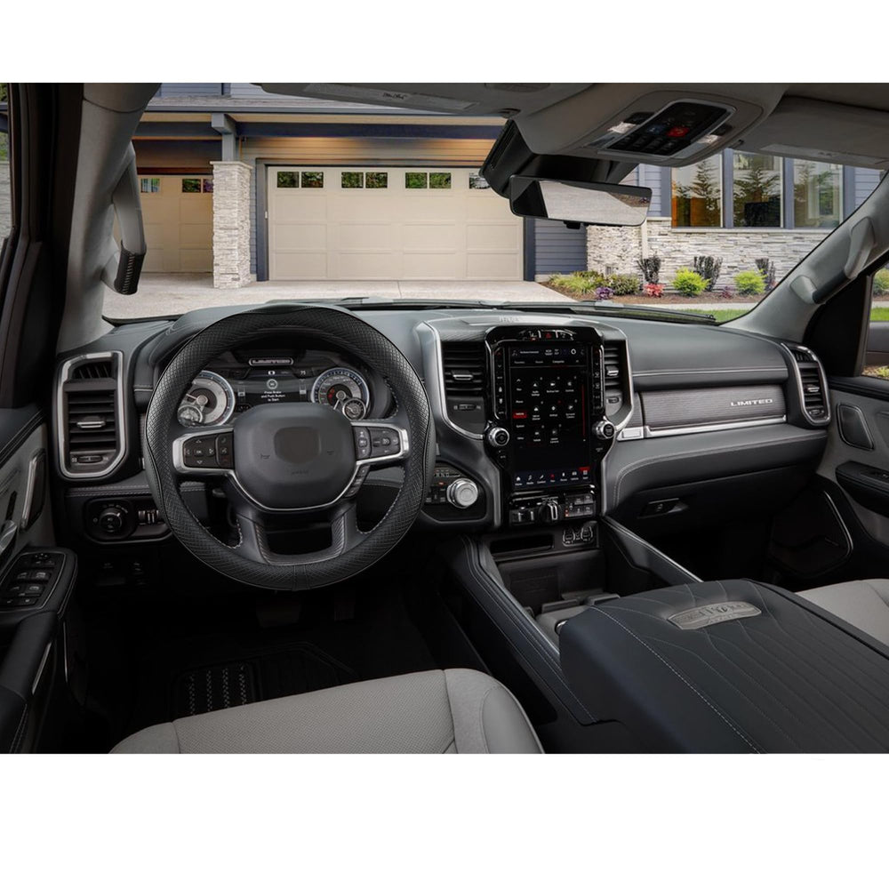 West Llama anti-slip inner-ring design improves grip for safer driving.