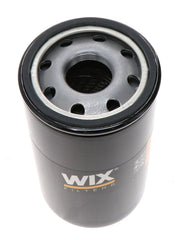 WIX 51734 oil filter media detail emphasizes high dirt-trapping efficiency.