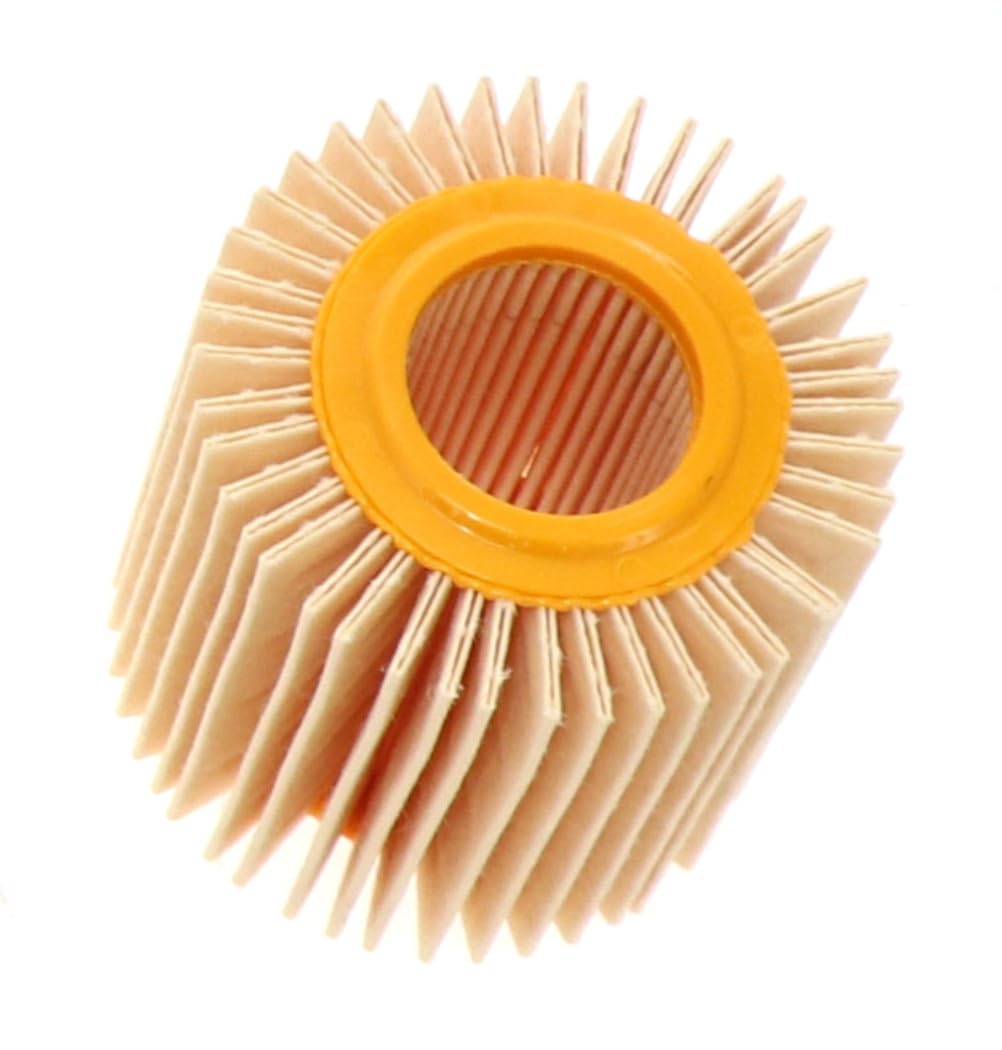 Wix 57047 oil filter media detail showing dirt-trapping blend for cleaner oil