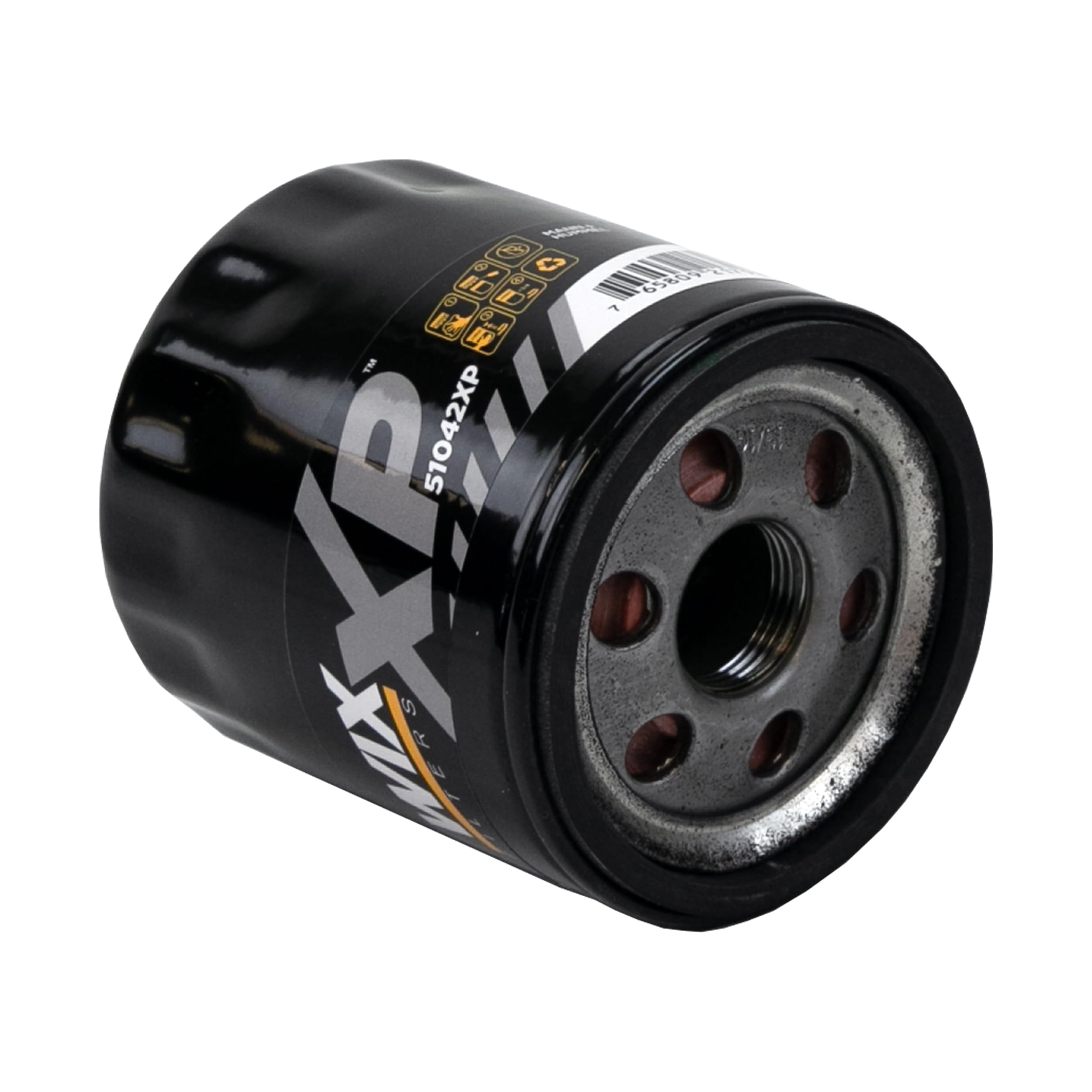 WIX XP filter media core close-up highlighting advanced filtration for harsh driving.