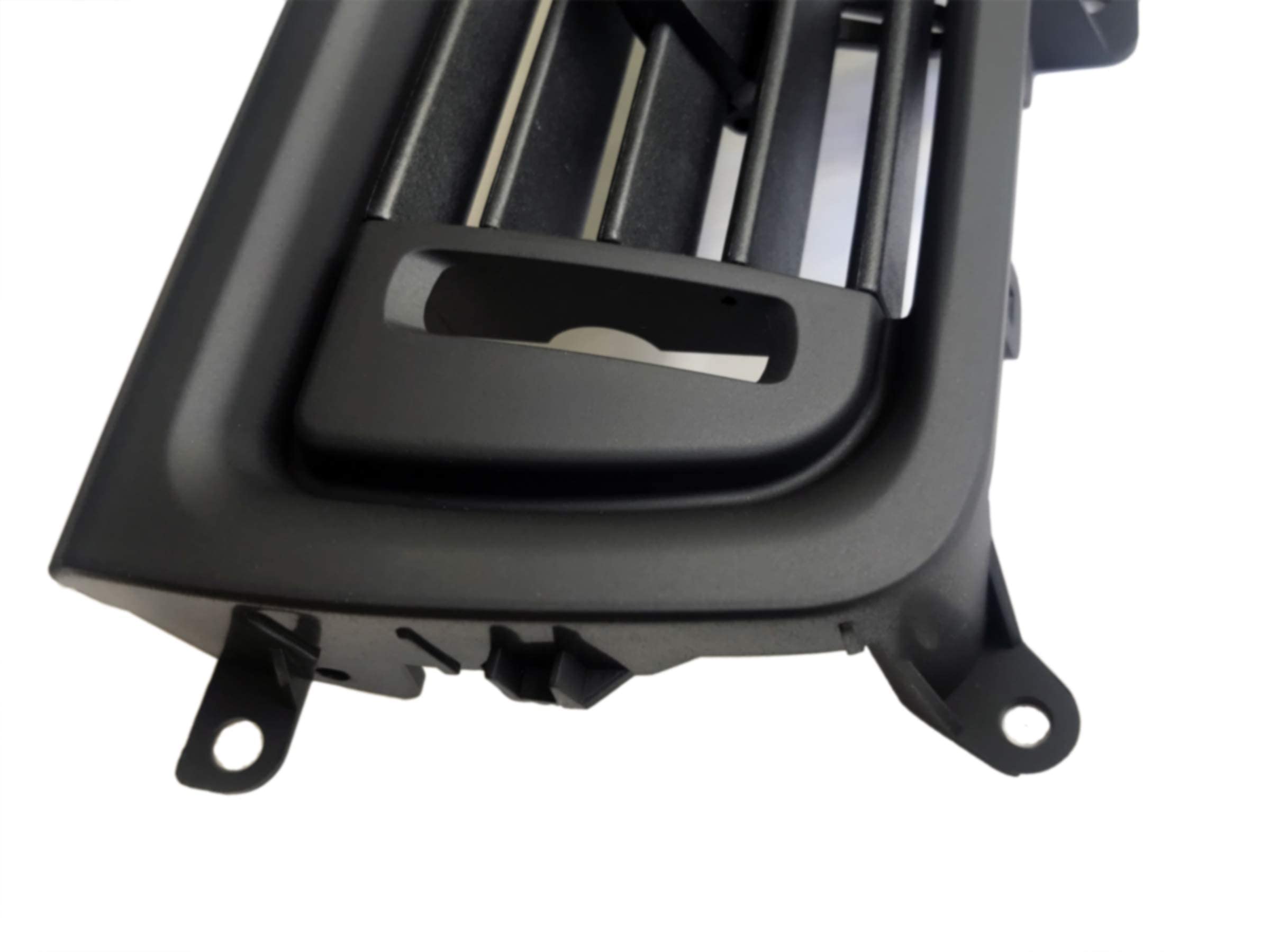 WODOFO GDR grille reduces staining and wear for a cleaner dashboard.