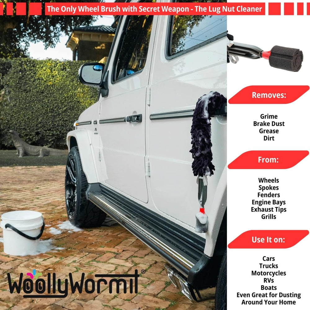 WOOLLYWORMIT replaceable cleaning covers keep the kit fresh between uses.