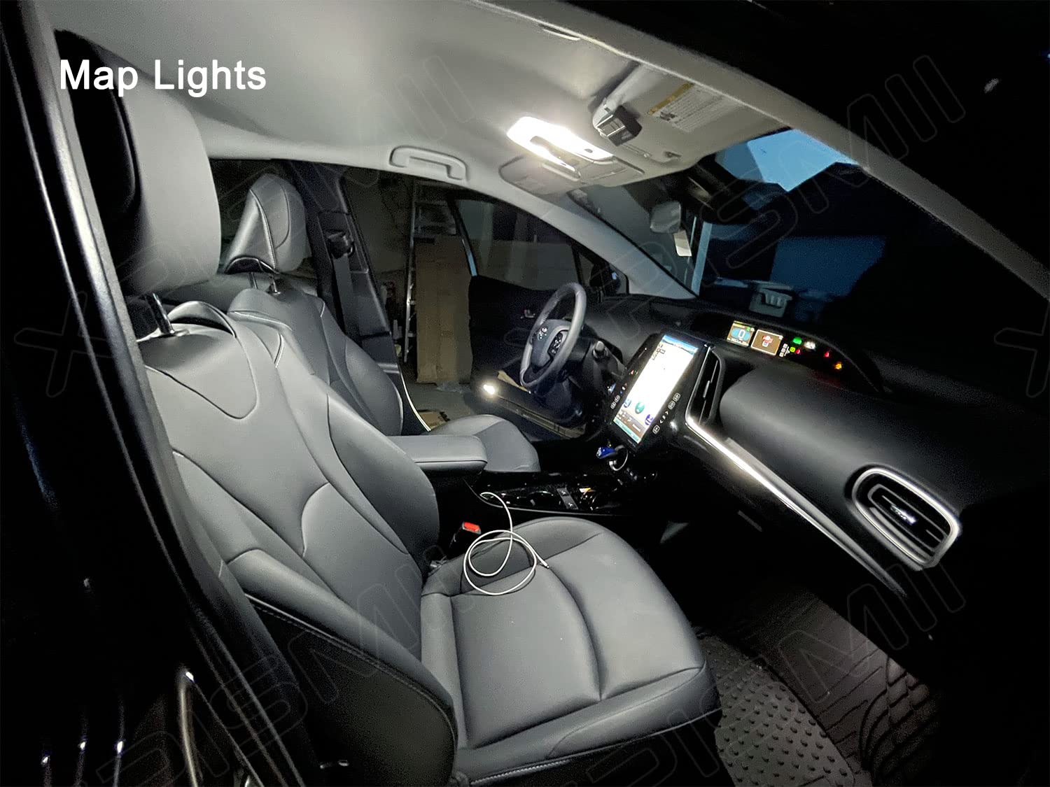 Xpismii Camry dome light lit with crisp 6000K illumination