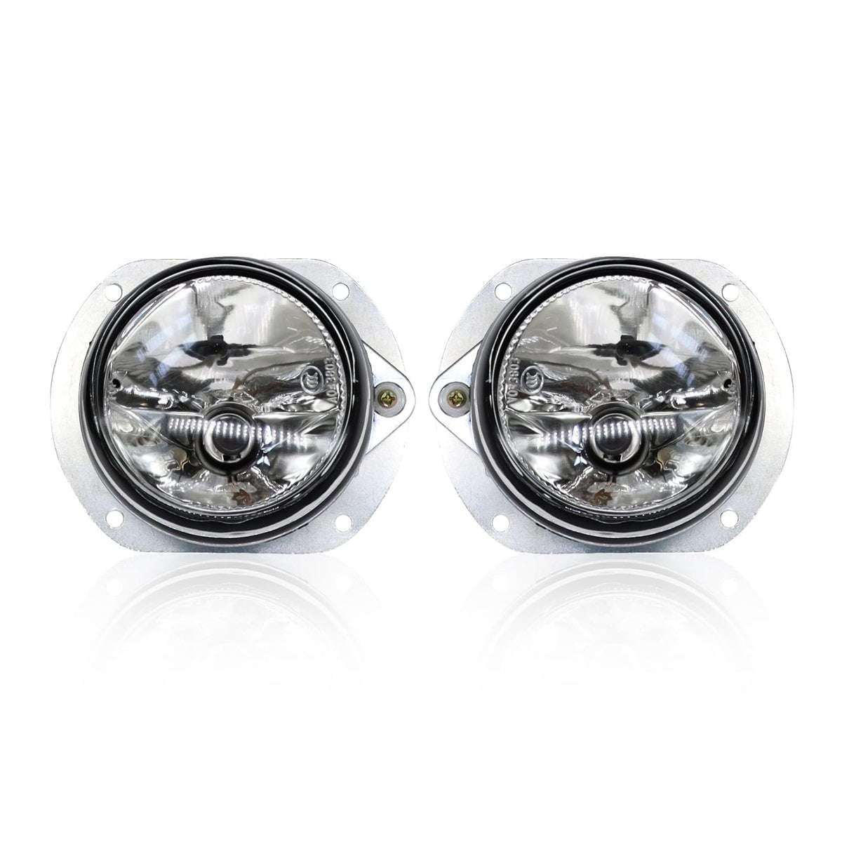 Yunnergo fog light assembly for Mercedes W204/W216/W164 showing crisp night visibility