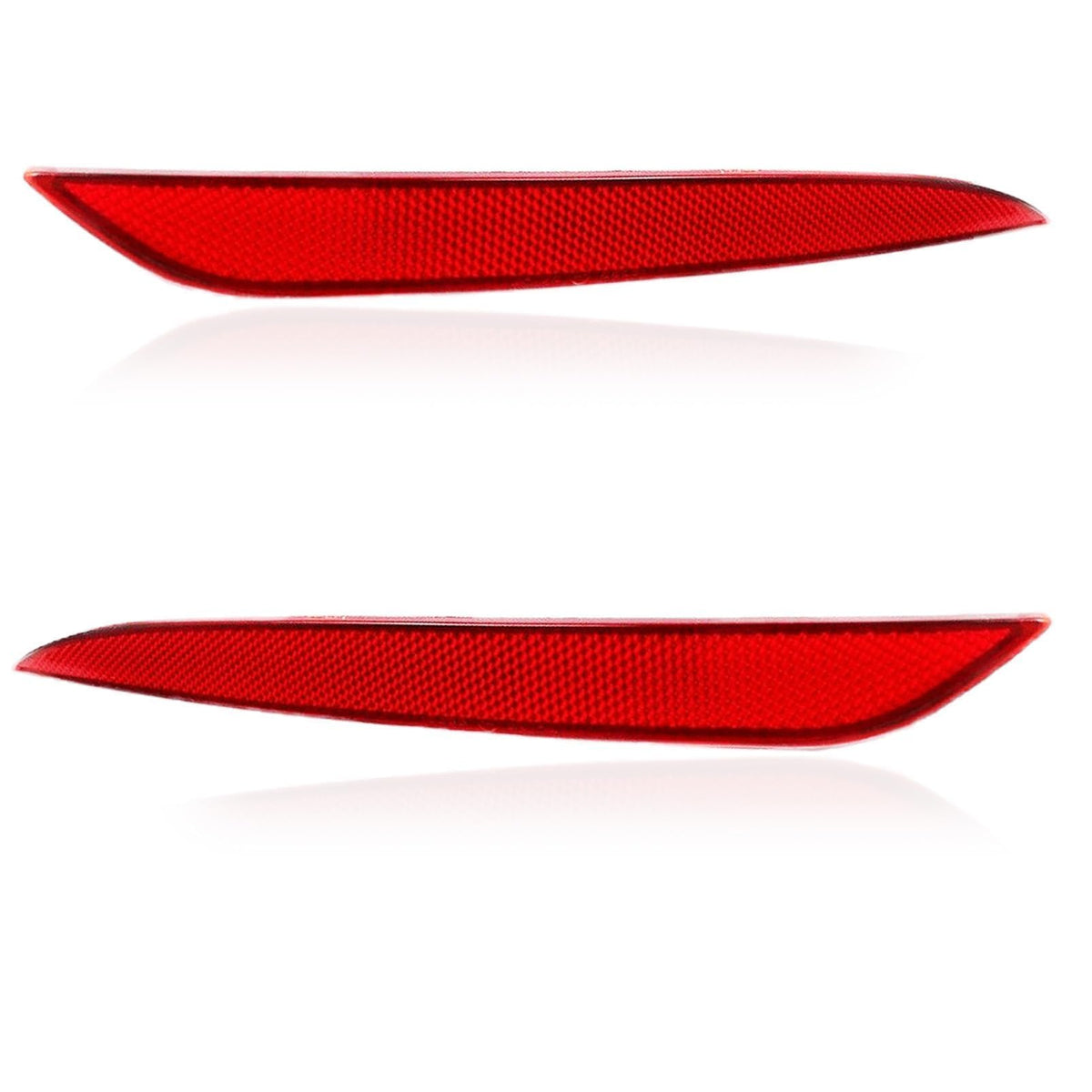 Yunnergo tail reflector red left for Model Y, improving nighttime visibility.