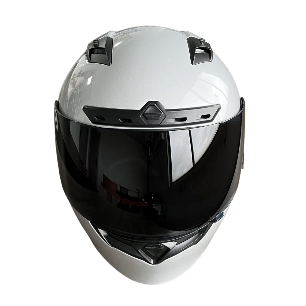 ZQIYDYP Qualifier DLX visor in deep black complements your motorcycle gear