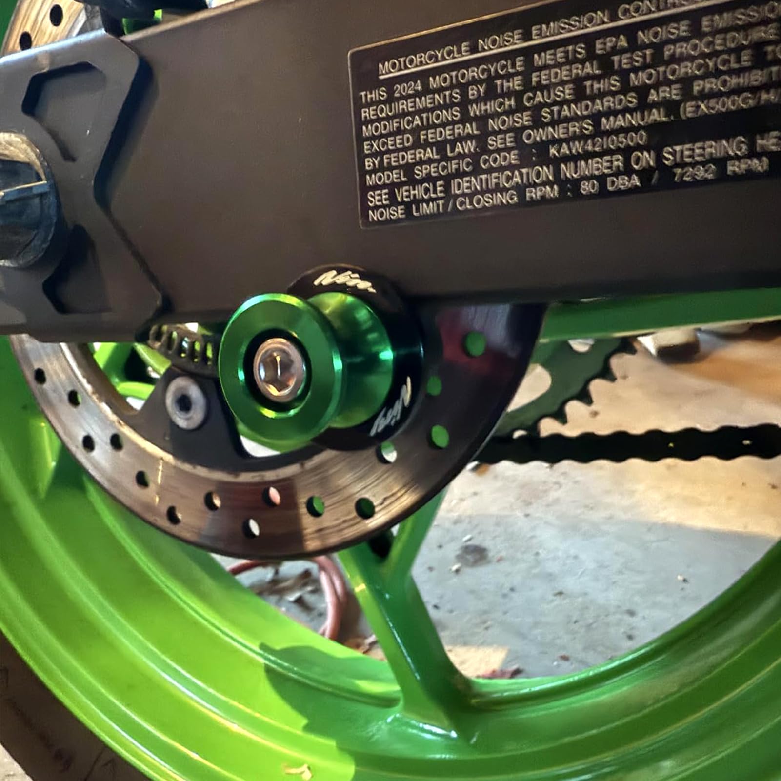 ZYAKOMO CNC aluminum screws deliver durable, fade-resistant hardware